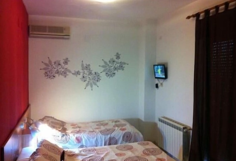 Habitación Estándar, Hostal Neptuno