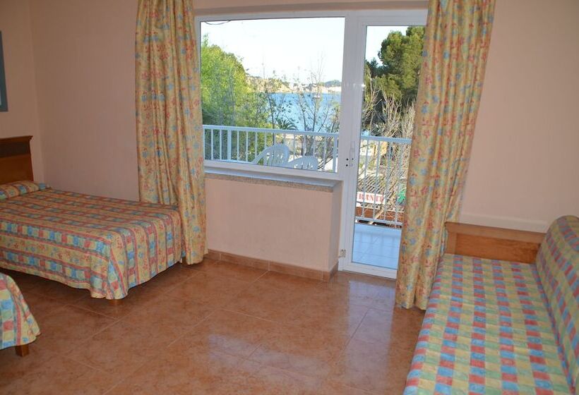 标准三人间, Hostal Neptuno