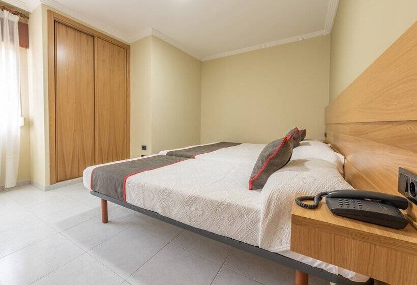 Quarto Triplo Estandar, Casa Marín