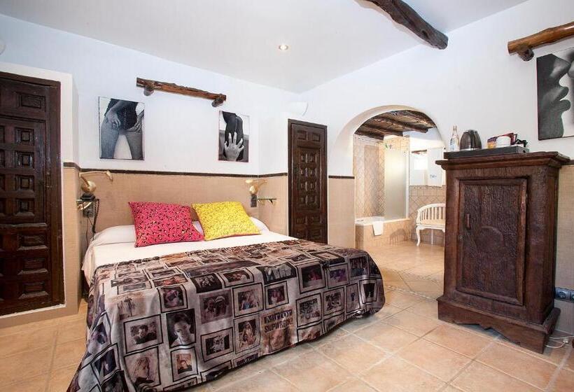 Suite Junior, Pikes Ibiza - Adults Only