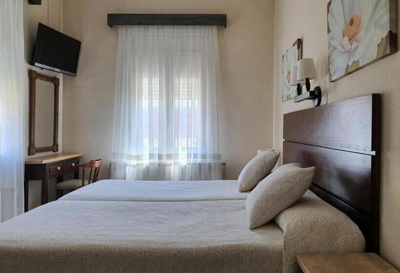 غرفة قياسية, Hostal Canigó