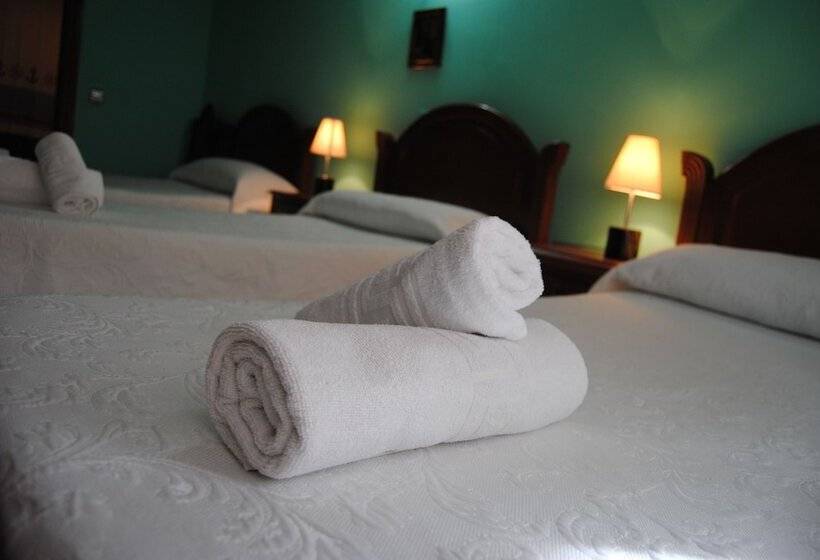 اتاق خانوادگی, Hostal Algodón