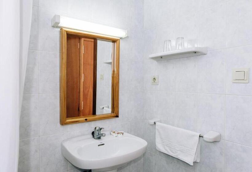 Трехместный Номер Стандарт с Балконом, Teremar