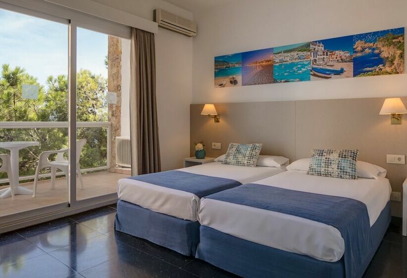 חדר סטנדרט לשלושה, htop Caleta Palace