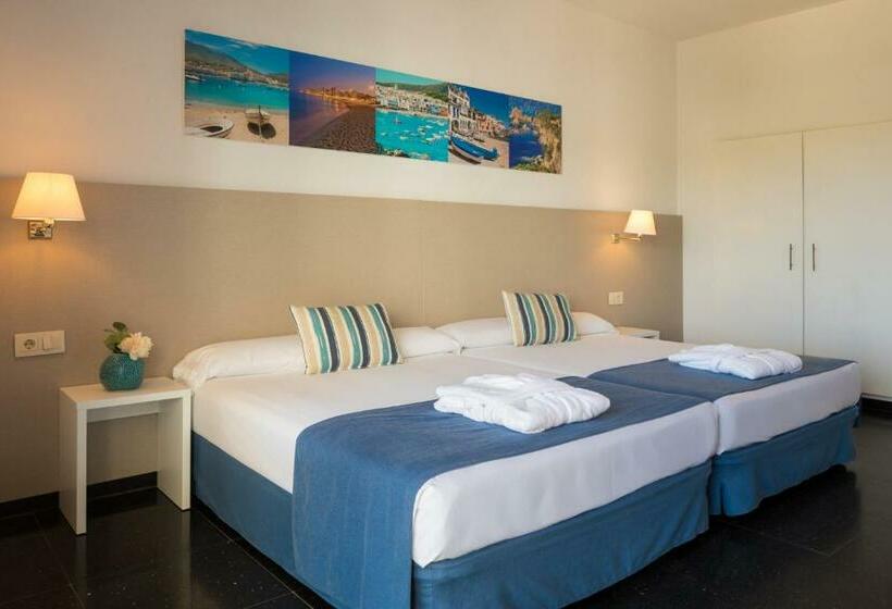 חדר סופריור לשלושה עם נוף לים, htop Caleta Palace