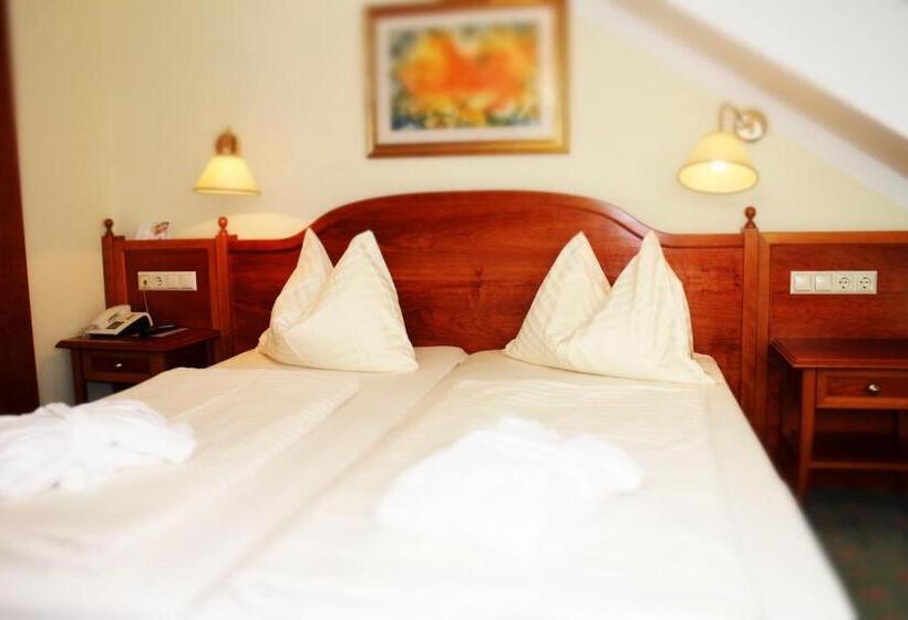 Люкс, Altstadthotel Mosser