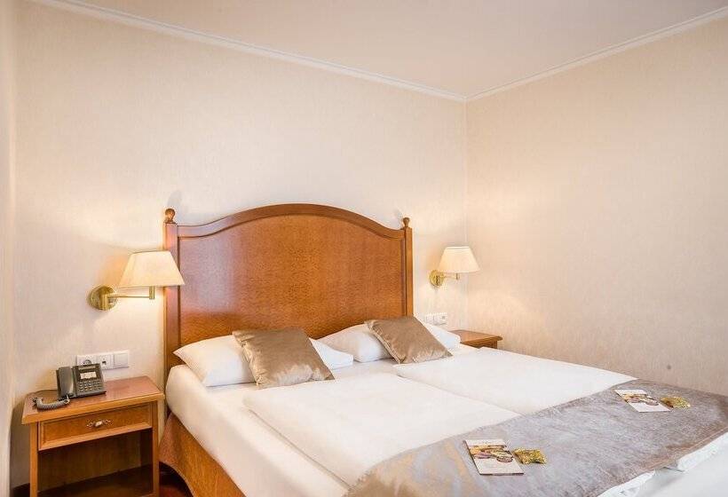 标准三人间, Select Hotel Prinz Eugen Wien