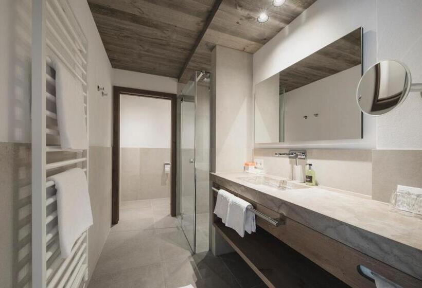 Номер Стандарт, Schwarzer Adler   Sport & Spa