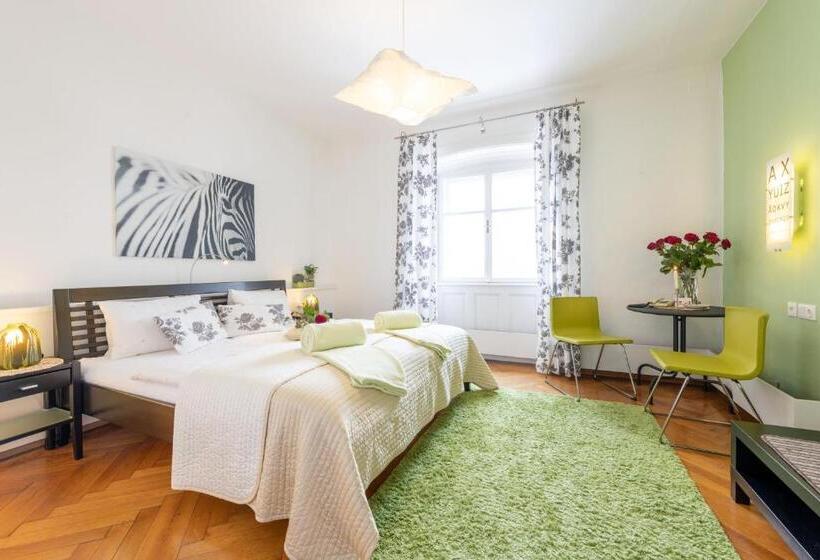 クラシックルーム, Schlosshotel Rosenau Superior