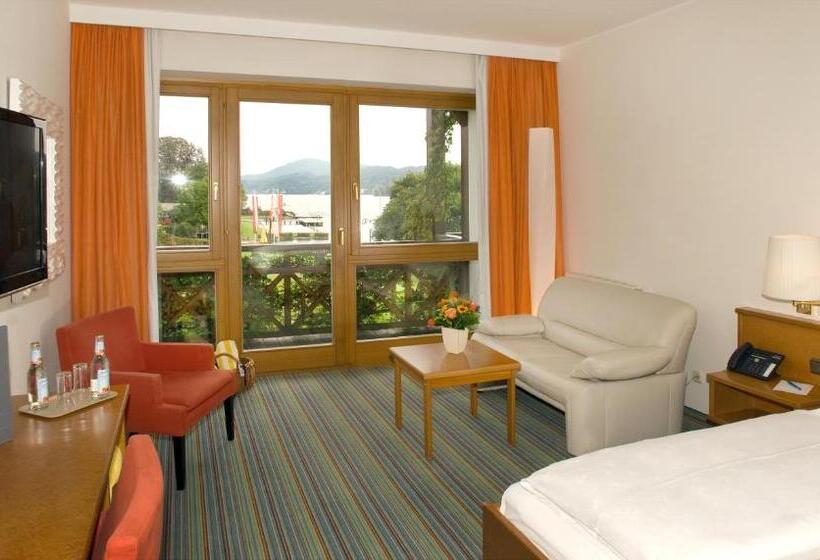 Quarto Estandar Vista Lago, Seehotel Engstler
