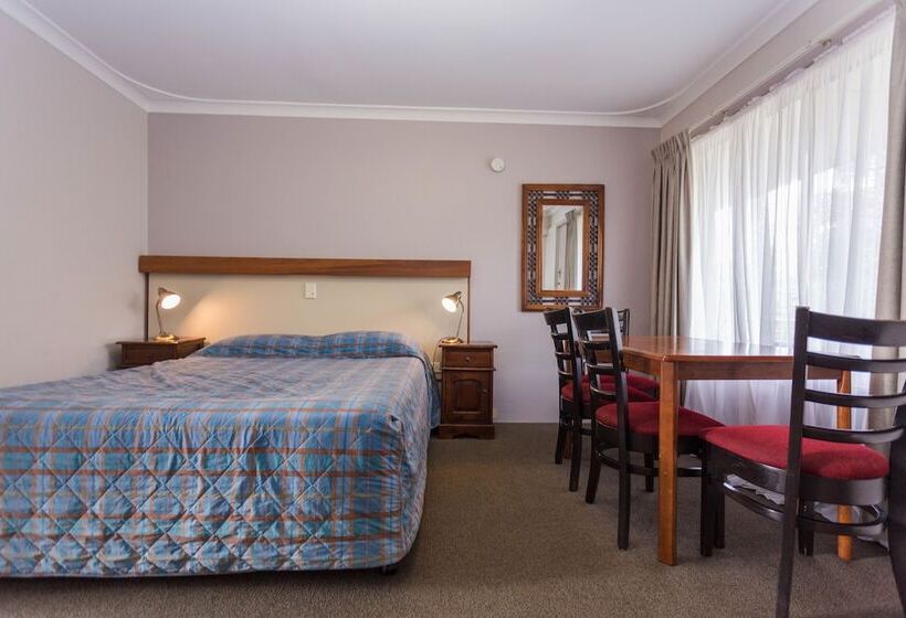 Апартаменты 1 Спальня, Sleepwell Motel