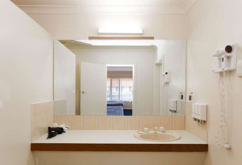 חדר קומפורט, Sleepwell Motel