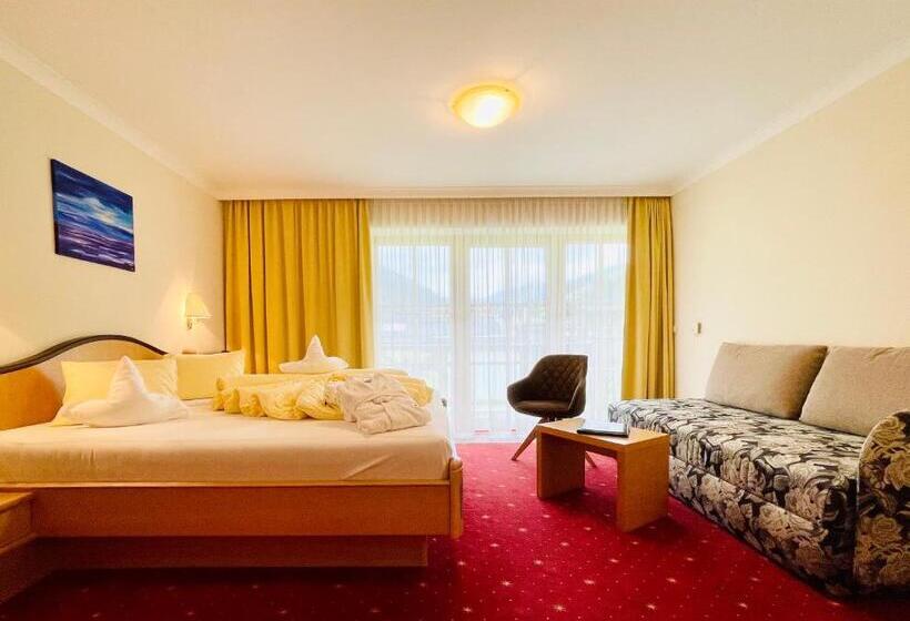 Quarto Estandar Vista Montanha, Wellness  Und Familienhotel Egger