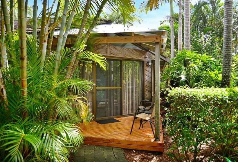 Номер Deluxe с Гидромассажем, Breakfree Aanuka Beach Resort