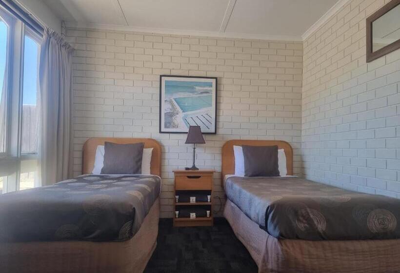 패밀리 룸, Hacienda Motel Geelong