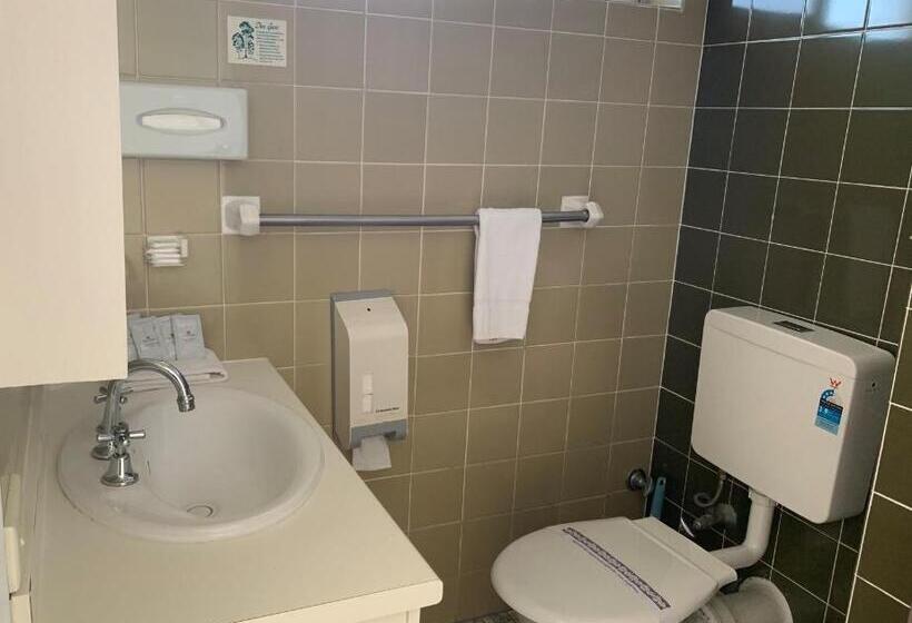 Семейный Номер, Panorama Motor Inn