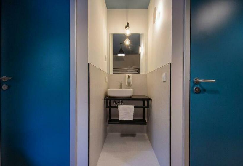 تختخواب در اتاق مشترک, Font Andorra Hostel by Nexta