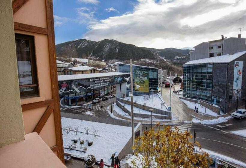 اتاق استاندارد چهار تخته, Font Andorra Hostel by Nexta