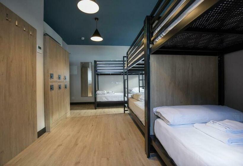 اتاق خانوادگی, Font Andorra Hostel by Nexta