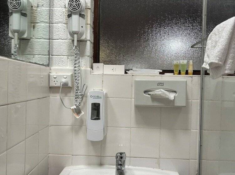 Семейный Номер, Marco Polo Motor Inn  Sydney