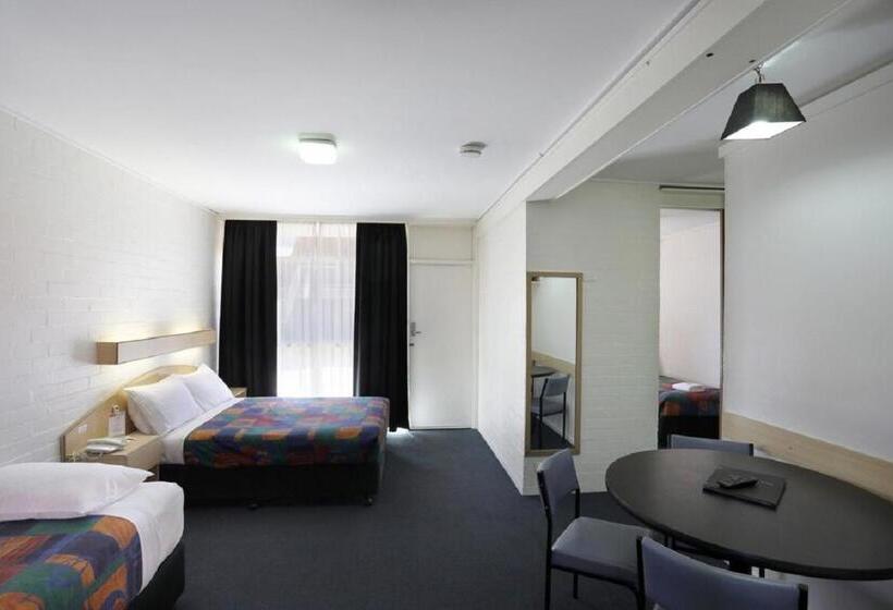 Семейный Номер, Econo Lodge Gateway Tamworth