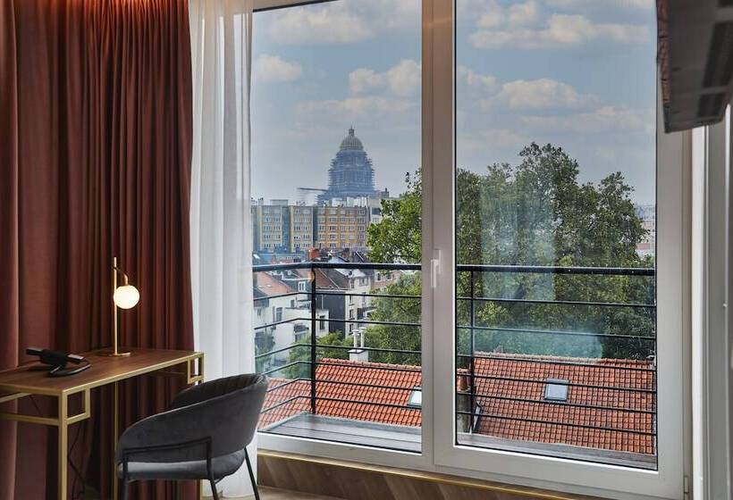 اتاق لوکس با بالکن, The Scott Hotel Brussels