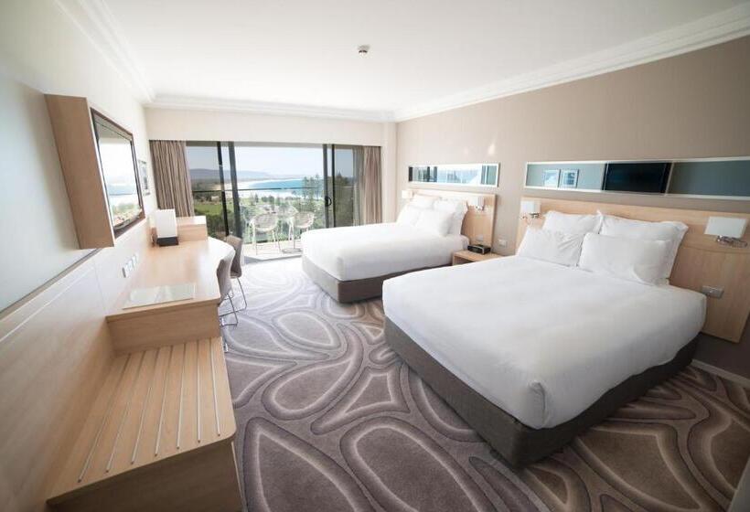 Номер Стандарт 2 Двуспальные Кровати, Novotel Wollongong Northbeach