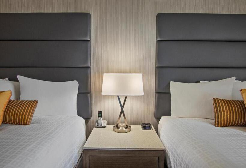 스탠다드 룸, Best Western Premier Calgary Plaza Hotel & Conference Centre