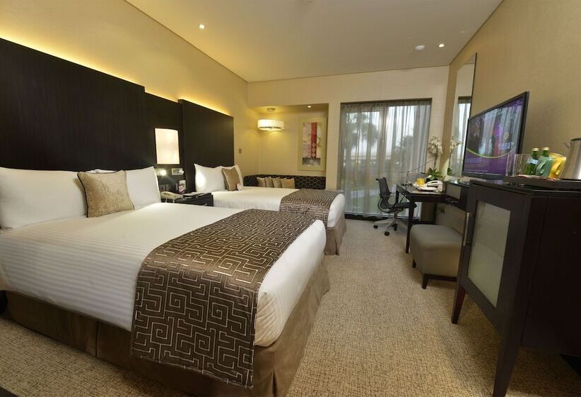 اتاق استاندارد با تخت دوبل, Crowne Plaza Bahrain, An Ihg
