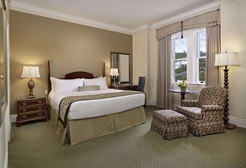 标准间带双人床, Fairmont Hotel Macdonald