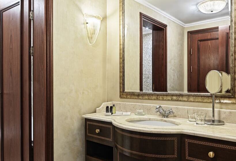 Номер Executive Кровать Кинг, Sofia Balkan Palace