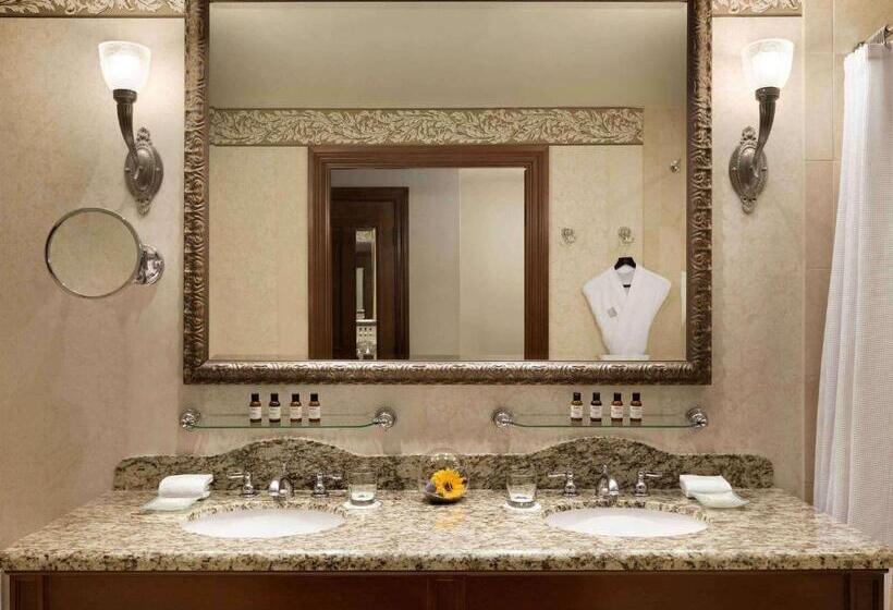 اتاق لوکس, Fairmont Chateau Lake Louise