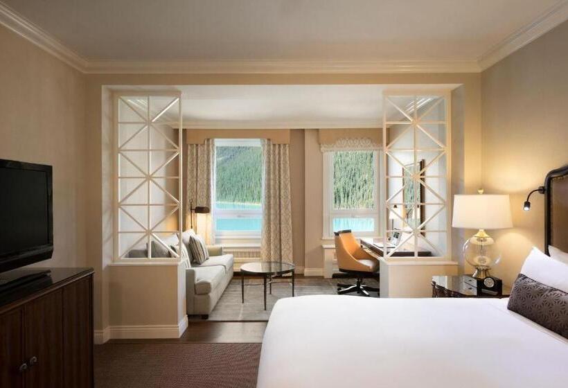 سوییت جونیور با چشم‌انداز دریاچه, Fairmont Chateau Lake Louise