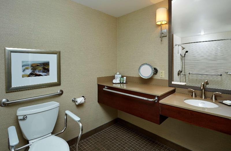 シングルデラックスルーム, Hilton Saint John