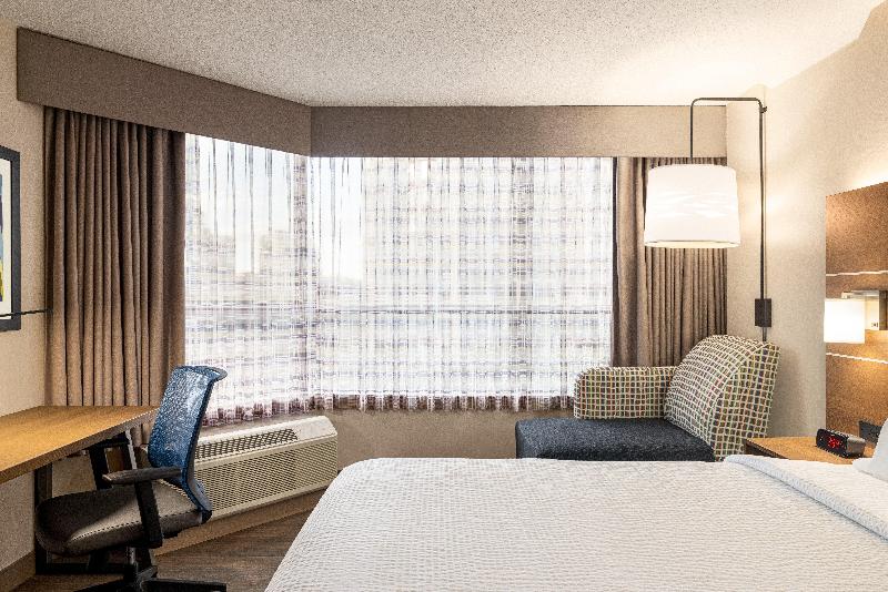스탠다드 룸 킹사이즈 침대, Holiday Inn Express Vancouvermetrotown