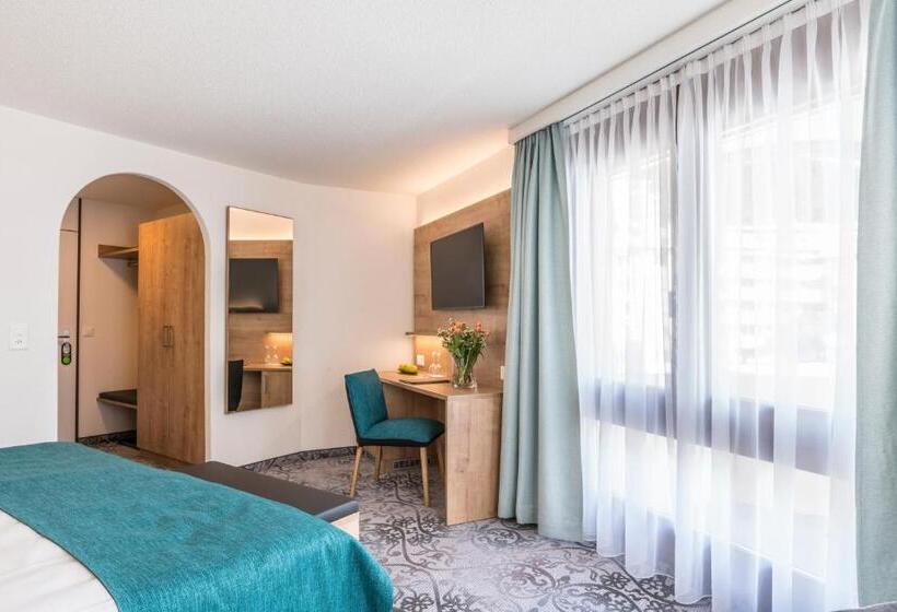 Номер Superior с Балконом, Central Sporthotel Davos