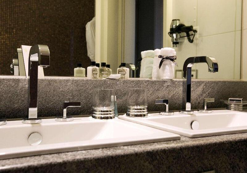 Полулюкс Вид на Озеро, Fairmont Le Montreux Palace