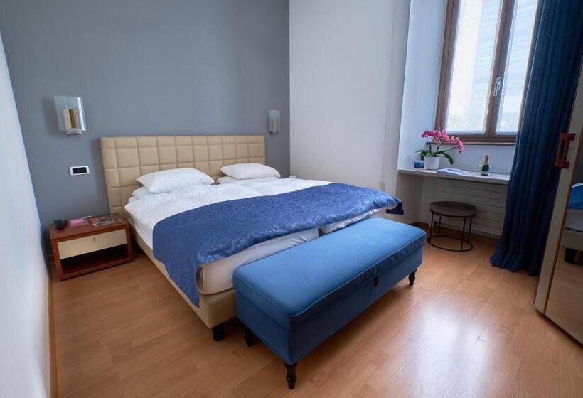 Номер Комфорт, Zurigo Downtown