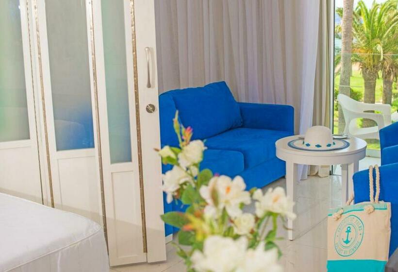Семейный Номер Вид на Море, Dome Beach Marina Hotel & Resort