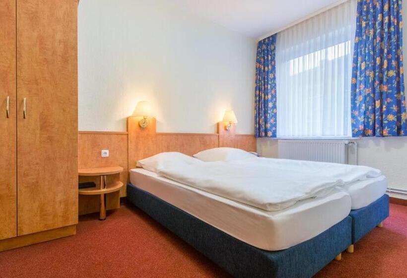 Номер Стандарт, Cvjm Hotel Am Wollmarkt