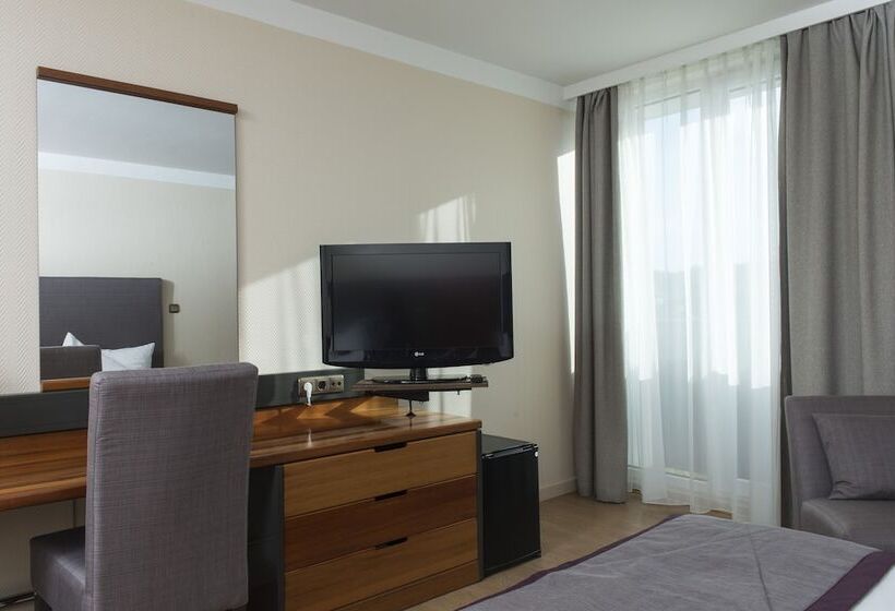 Номер бизнес-класса, Wyndham Garden Kassel