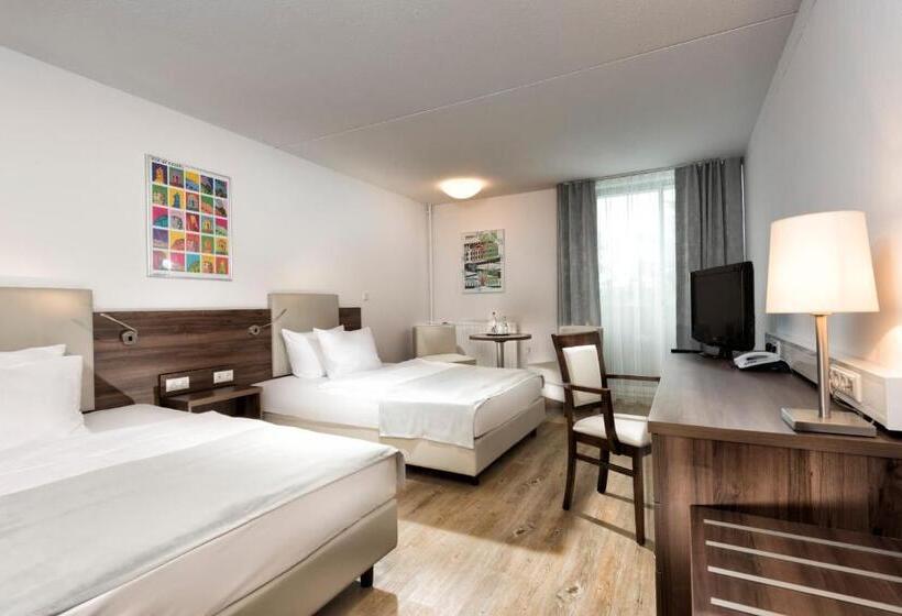 Номер бизнес-класса, Wyndham Garden Kassel