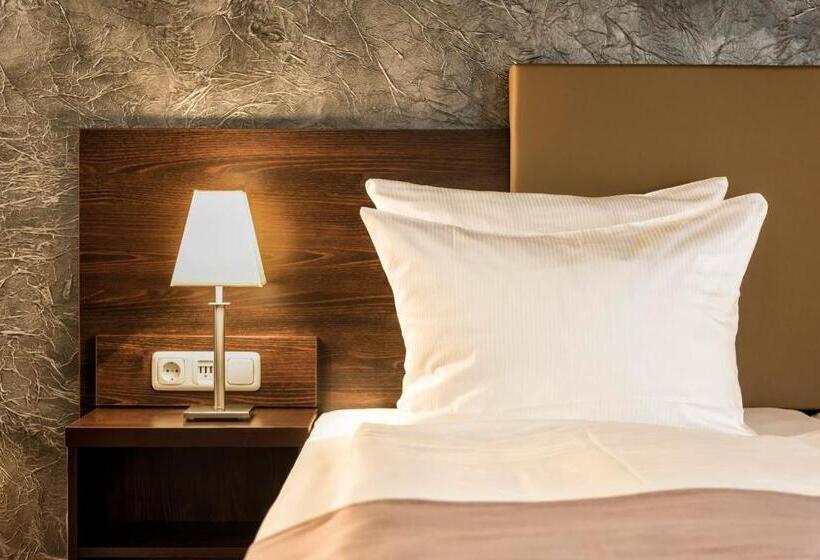 Pokój Deluxe, Wyndham Garden Kassel