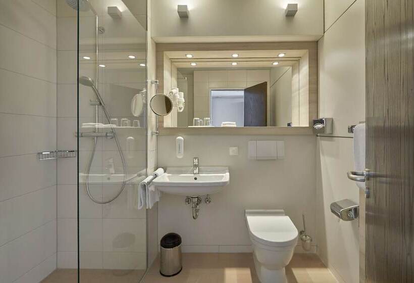 Номер Комфорт, H+ Hotel Bad Soden