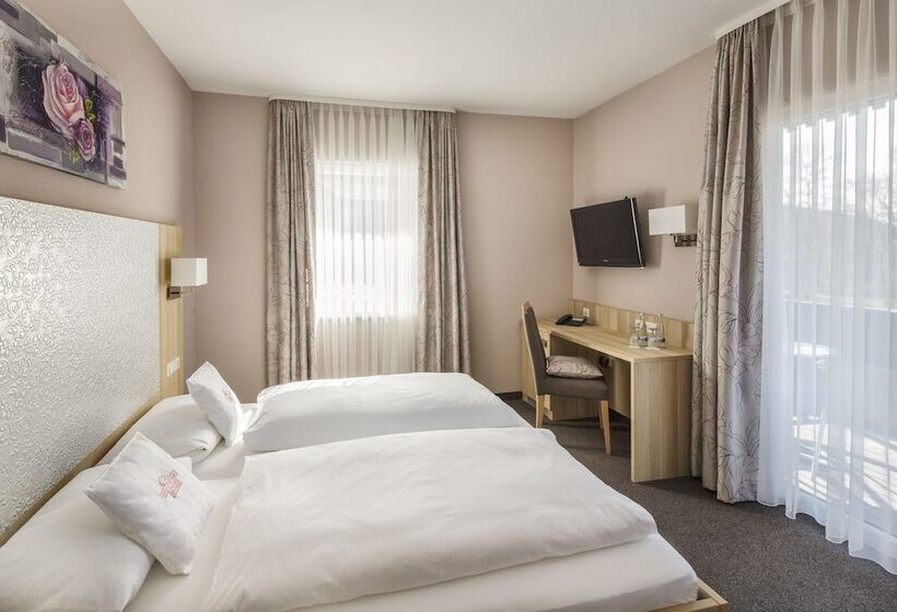 Номер Стандарт, Invite Hotel Löwen Freiburg