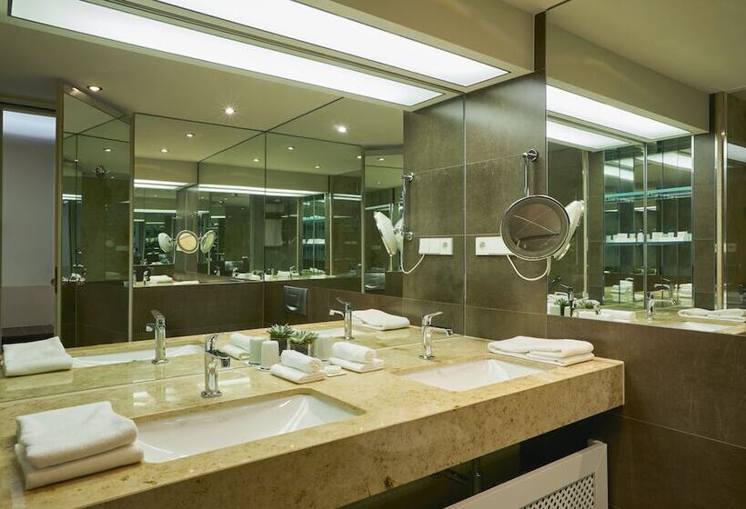غرفة سوبيريور, Hilton Frankfurt Gravenbruch