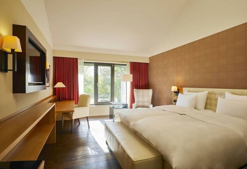 اتاق سوپریور, Hilton Frankfurt Gravenbruch