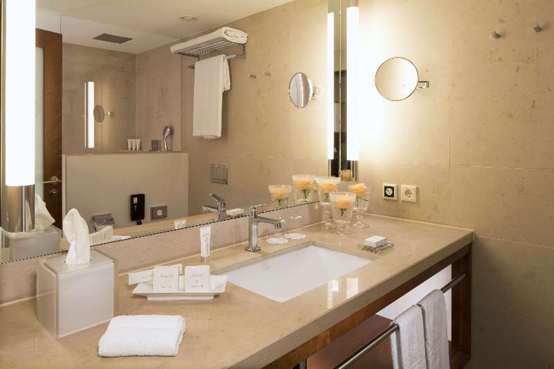 اتاق لوکس, Hilton Frankfurt Gravenbruch