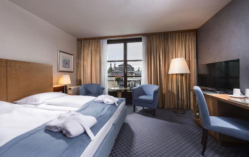 Номер Стандарт, Maritim Hotel Am Schlossgarten