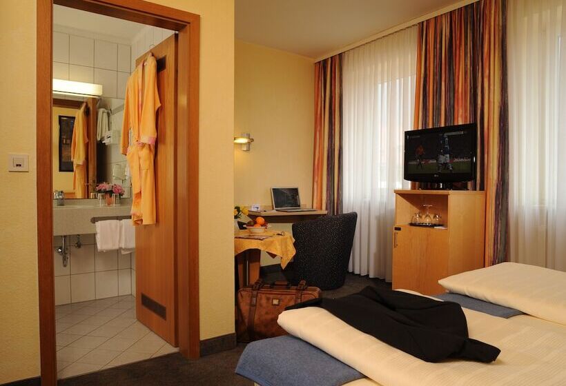 Номер Комфорт, City Partner Hotel Strauss